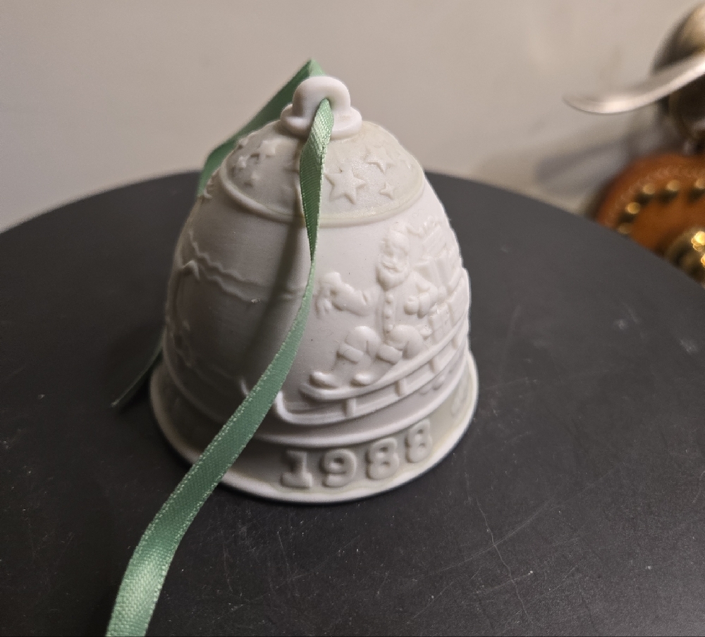 Lladro 1988 White Bell Ornament Santa Claus with Green Ribbon No Box